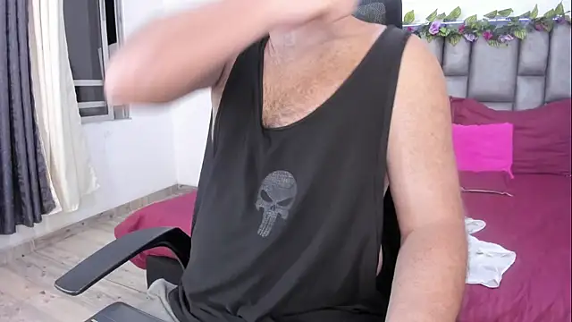 michacosio online show from April 2026 05:07:02 AM