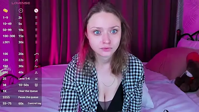 Snapshot of Linda_Bryant chatting on December 2024 12:57:02 AM Linda Bryant online show from December 2024 12:57:02 AM