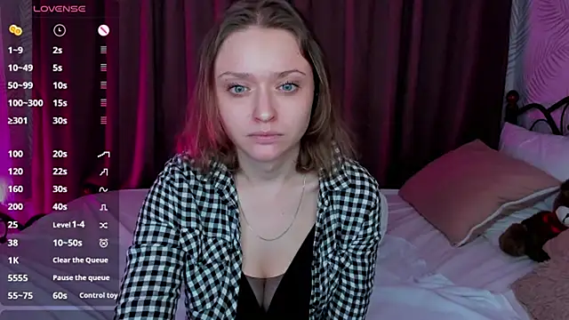 Snapshot of Linda_Bryant chatting on January 2025 04:01:01 AM Linda Bryant online show from January 2025 04:01:01 AM