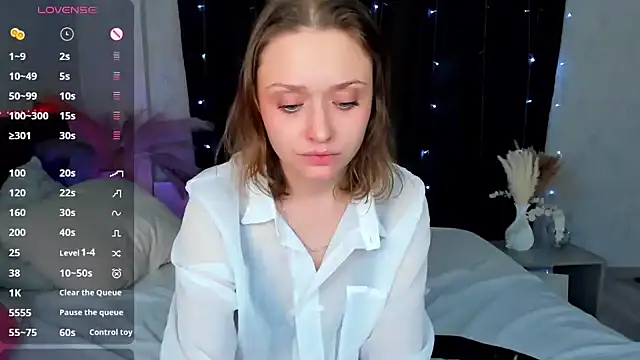 Snapshot of Linda_Bryant chatting on February 2025 04:03:02 AM Linda Bryant online show from February 2025 04:03:02 AM