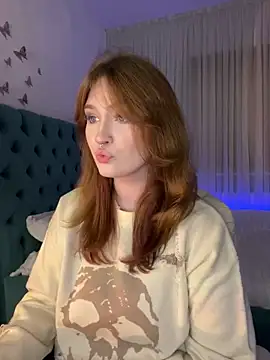  Chlo  e online show from March 2025 09:56:02 PM