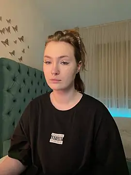  Chlo  e online show from March 2025 11:09:02 PM