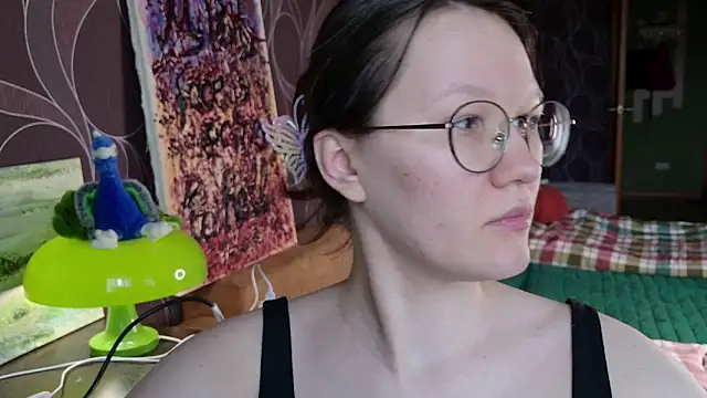 Snapshot of MiriamOr chatting on April 2026 08:02:02 AM MiriamOr online show from April 2026 08:02:02 AM