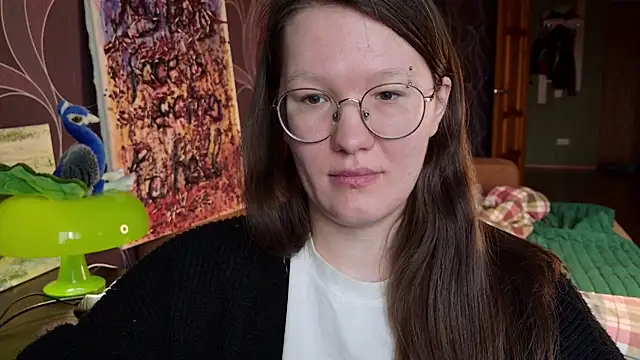 Snapshot of MiriamOr chatting on April 2026 08:17:01 AM MiriamOr online show from April 2026 08:17:01 AM