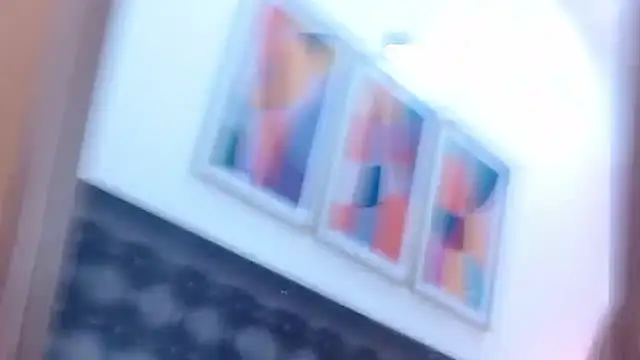 sandra 20 online show from October 2025 11:40:02 AM