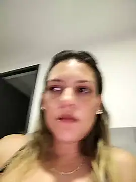 Snapshot of Mia_Hampton chatting on December 2024 02:06:02 AM Mia Hampton online show from December 2024 02:06:02 AM