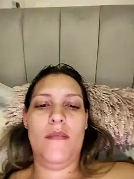 Snapshot of Mia_Hampton chatting on January 2025 01:59:01 AM Mia Hampton online show from January 2025 01:59:01 AM