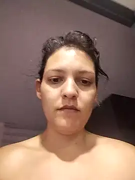 Snapshot of Mia_Hampton chatting on January 2025 07:37:01 PM Mia Hampton online show from January 2025 07:37:01 PM