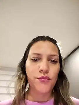 Snapshot of Mia_Hampton chatting on January 2025 08:11:02 PM Mia Hampton online show from January 2025 08:11:02 PM