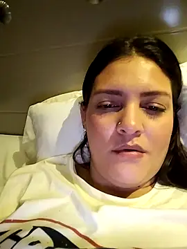 Snapshot of Mia_Hampton chatting on September 2025 01:44:01 AM Mia Hampton online show from September 2025 01:44:01 AM