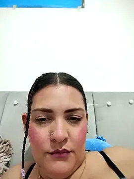 Snapshot of Mia_Hampton chatting on March 2026 09:25:01 PM Mia Hampton online show from March 2026 09:25:01 PM