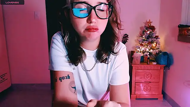 Cosmo Riri online show from January 2026 10:53:02 AM