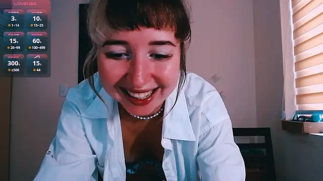 Snapshot of Cosmo_Riri chatting on March 2026 04:30:02 AM Cosmo Riri online show from March 2026 04:30:02 AM