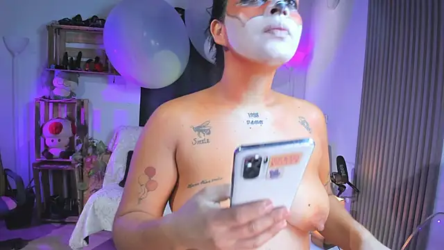 Cuttiealice online show from February 2025 03:38:01 PM