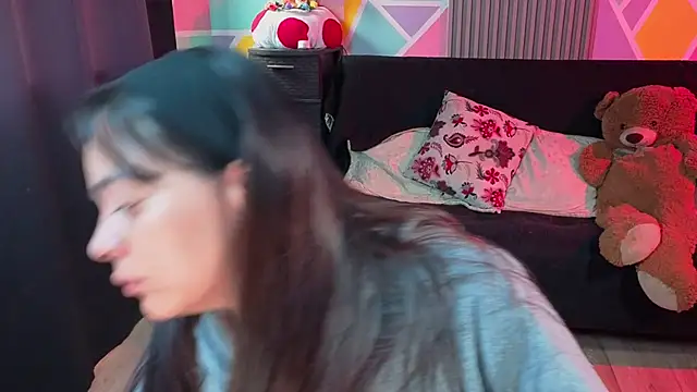 Cuttiealice online show from September 2025 04:53:02 PM