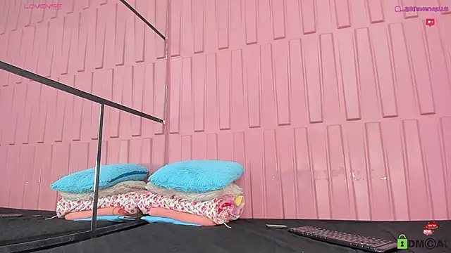 Snapshot of Briana_Wells_ chatting on March 2025 02:42:02 PM Briana Wells online show from March 2025 02:42:02 PM