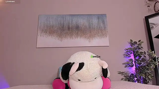 Snapshot of Briana_Wells_ chatting on October 2025 01:21:02 PM Briana Wells online show from October 2025 01:21:02 PM