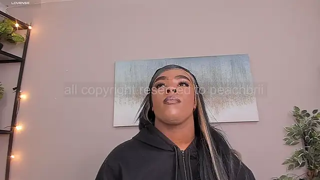 Snapshot of Briana_Wells_ chatting on December 2025 01:28:02 PM Briana Wells online show from December 2025 01:28:02 PM