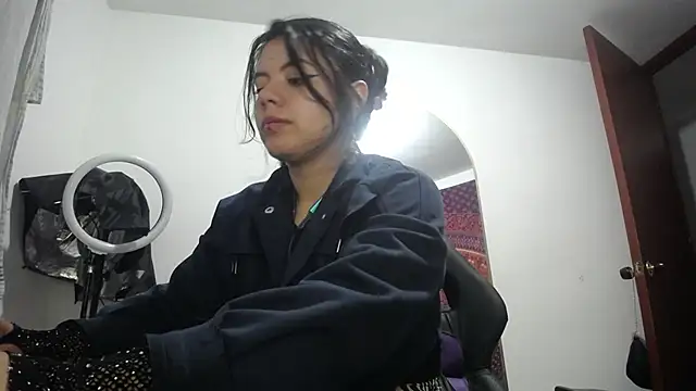 Snapshot of Yourmadame_P chatting on February 2026 03:47:02 AM Yourmadame P online show from February 2026 03:47:02 AM