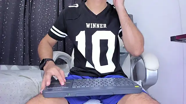 The skinnyguys online show from March 2025 09:58:01 PM