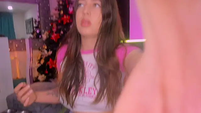 zoe kittylove online show from November 2025 05:18:01 AM