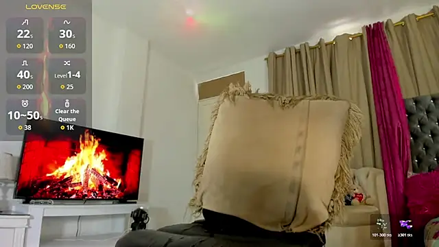 Snapshot of Samra_Naugthy chatting on March 2026 05:06:01 PM Samra Naugthy online show from March 2026 05:06:01 PM