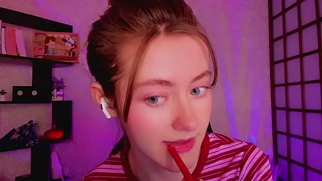 KateCuddle online show from December 2024 02:10:01 AM