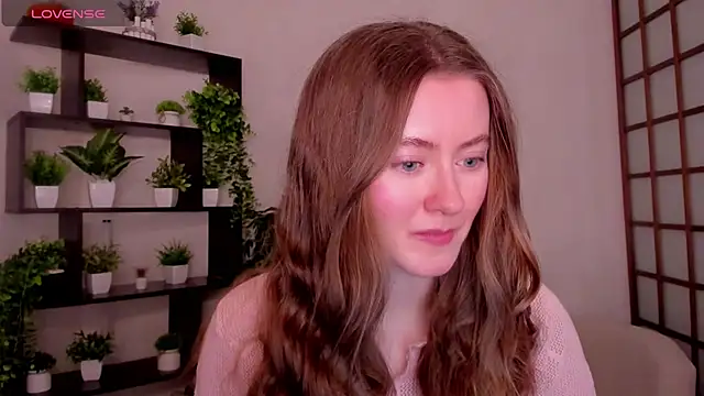 KateCuddle online show from December 2025 03:33:01 AM