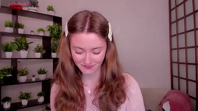 Snapshot of KateCuddle chatting on April 2026 02:53:02 AM KateCuddle online show from April 2026 02:53:02 AM