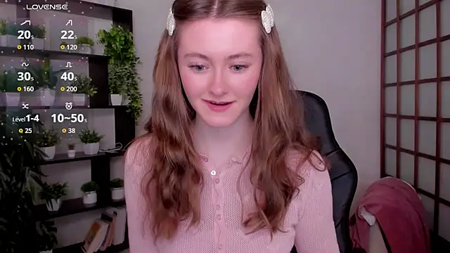 Snapshot of KateCuddle chatting on April 2026 04:46:01 AM KateCuddle online show from April 2026 04:46:01 AM