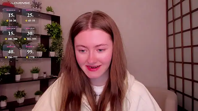 Snapshot of KateCuddle chatting on April 2026 02:38:02 AM KateCuddle online show from April 2026 02:38:02 AM