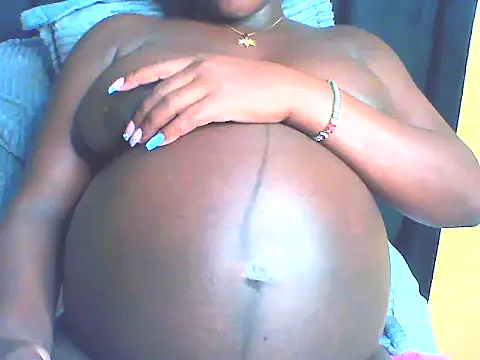 Snapshot of EboniesBelle chatting on June 2026 10:14:02 PM EboniesBelle online show from June 2026 10:14:02 PM