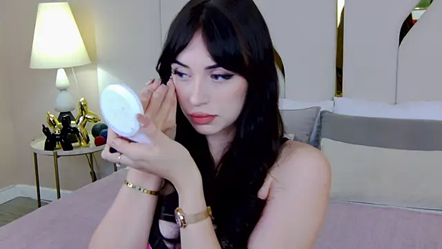 Betty Bridge online show from October 2025 05:19:01 AM