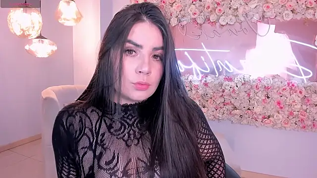 Snapshot of KendraClarkX chatting on April 2026 03:11:02 AM KendraClarkX online show from April 2026 03:11:02 AM