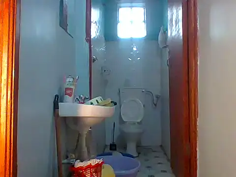 Snapshot of Eminent_Ride chatting on November 2025 12:26:01 PM Eminent Ride online show from November 2025 12:26:01 PM