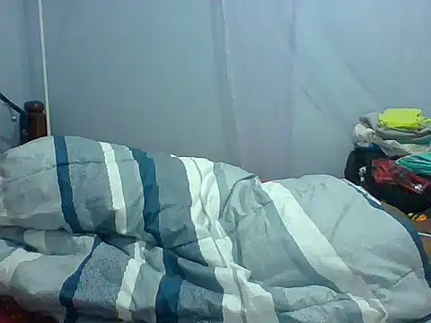 Snapshot of Eminent_Ride chatting on November 2025 12:44:01 AM Eminent Ride online show from November 2025 12:44:01 AM