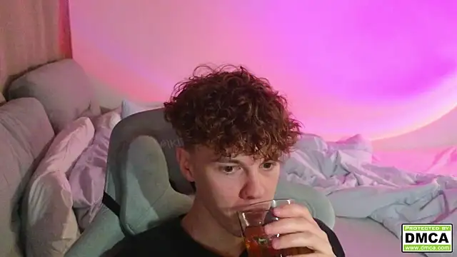 cute thomas online show from September 2025 06:44:02 PM