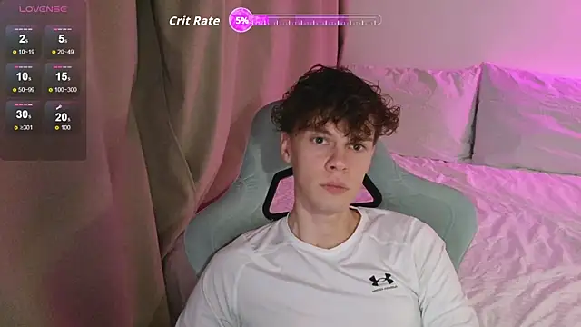 Snapshot of cute_thomas chatting on April 2026 06:34:01 PM cute thomas online show from April 2026 06:34:01 PM