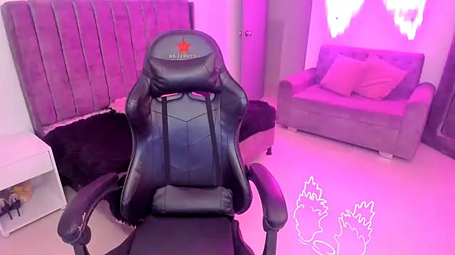 xiomara  cortes online show from November 2025 07:24:02 PM