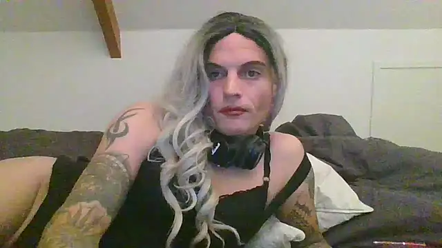 Snapshot of janinabimbo chatting on January 2025 06:43:01 PM janinabimbo online show from January 2025 06:43:01 PM