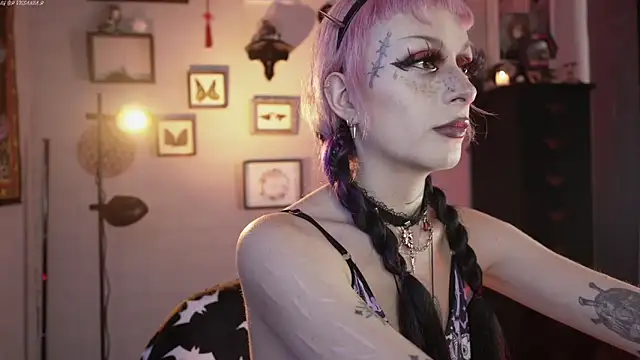 insania 9999  online show from March 2026 06:46:02 PM