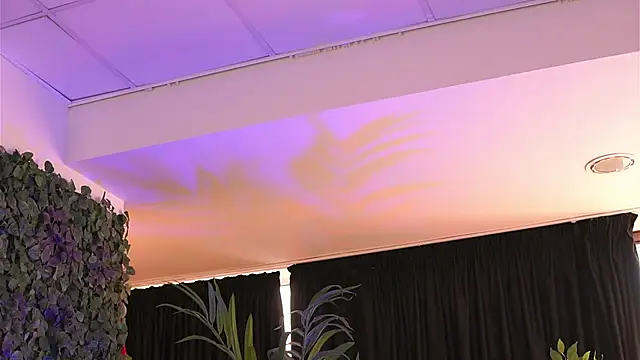 HotSkinnyX online show from February 2025 06:06:02 AM