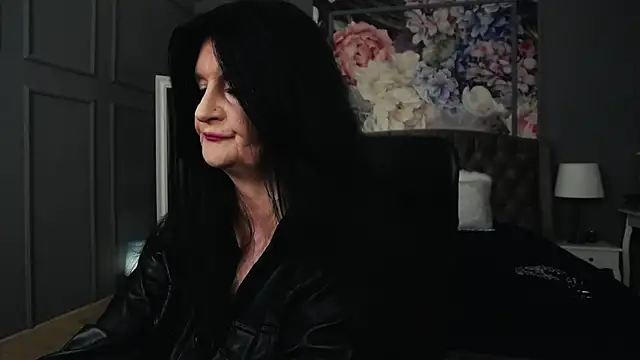 DomMelissaW online show from September 2025 08:02:02 PM