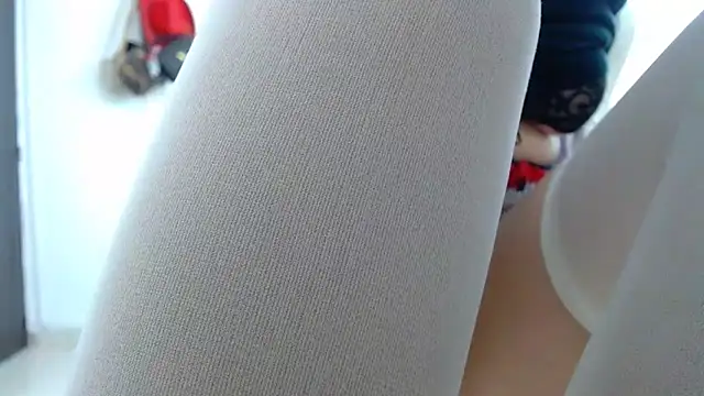 InocentHeaven1 online show from December 2024 02:54:02 PM