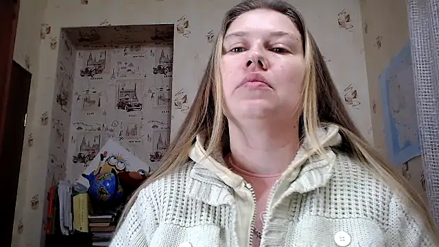 Snapshot of dream_alexa chatting on December 2025 04:19:01 AM dream alexa online show from December 2025 04:19:01 AM