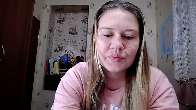 Snapshot of dream_alexa chatting on December 2025 04:08:02 AM dream alexa online show from December 2025 04:08:02 AM