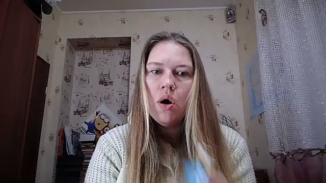 Snapshot of dream_alexa chatting on February 2026 04:13:02 AM dream alexa online show from February 2026 04:13:02 AM