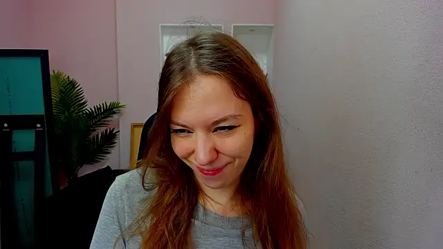 Persephoni online show from November 2025 03:45:01 PM