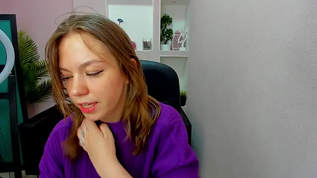 Persephoni online show from January 2026 05:32:01 AM