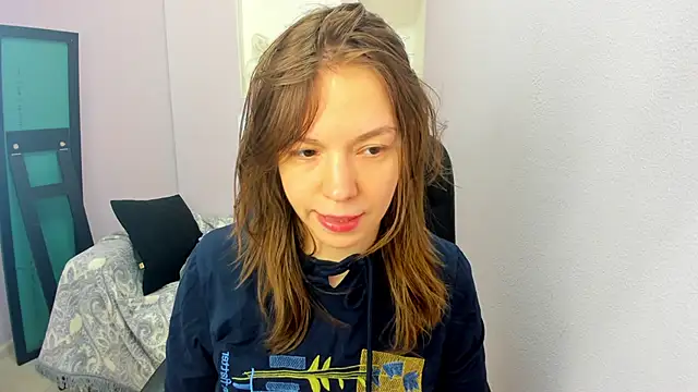 Snapshot of Persephoni chatting on March 2026 03:37:01 PM Persephoni online show from March 2026 03:37:01 PM